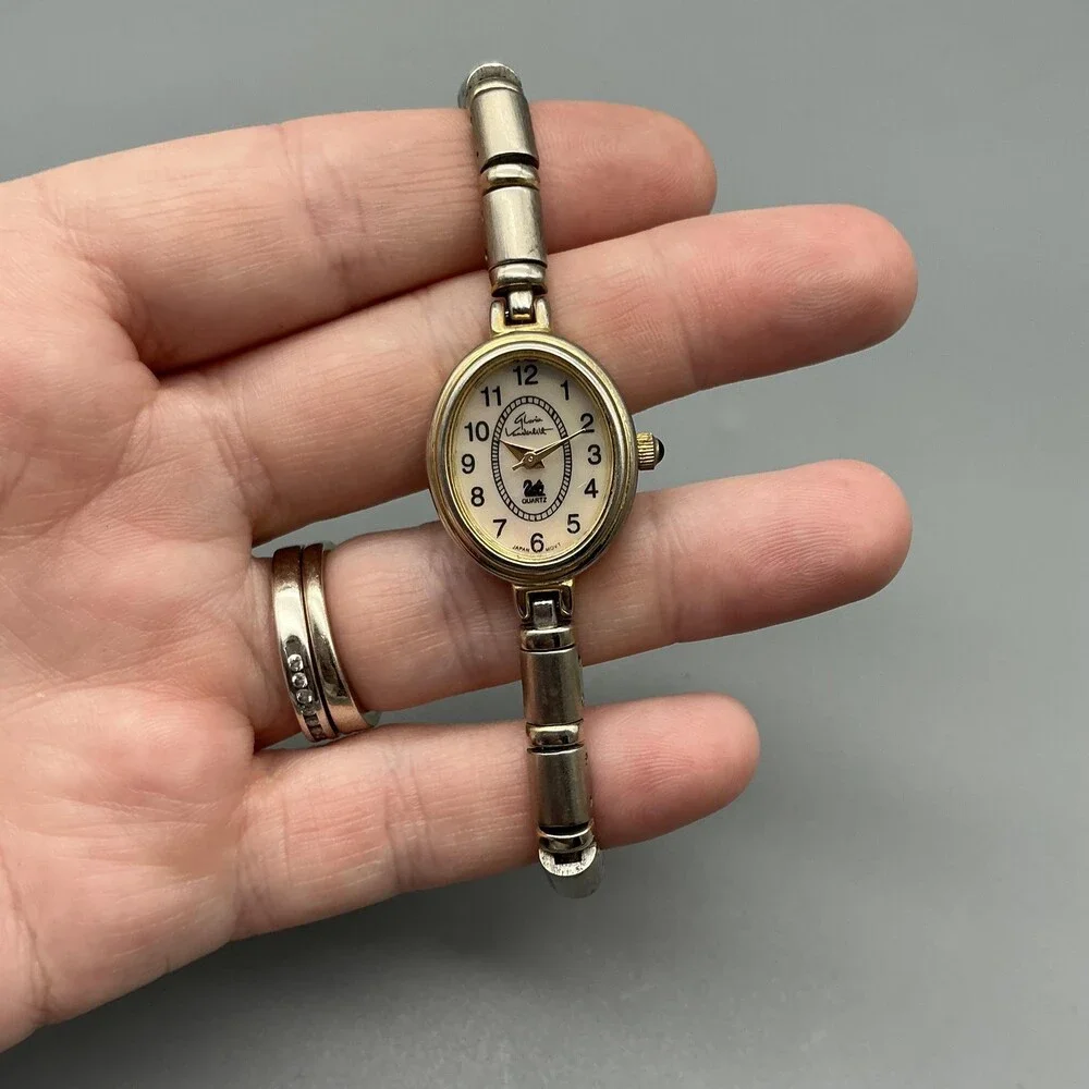 Gloria Vanderbilt Womens Watch 20mm White Dial Two Tone Oval New Battery 7.5